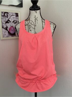 32° DEGREEZ Cool Waterproof Neon Pink Performance Tank